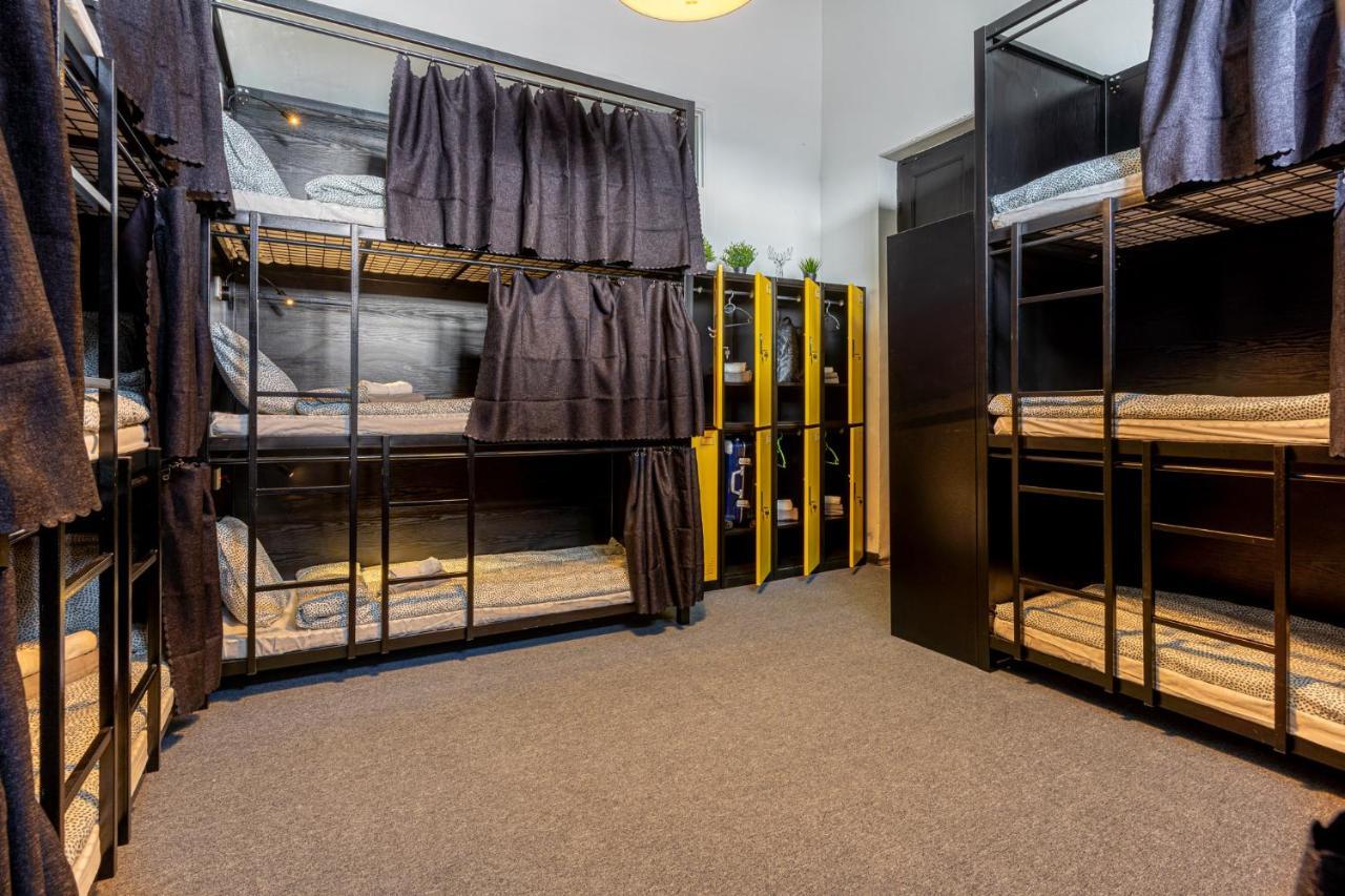 Bee Hostel Limassol